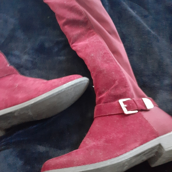 Boots - Picture 3 of 3